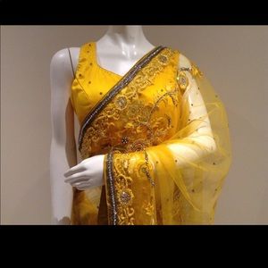 Beautiful embroidered yellow saree w/blouse &skirt